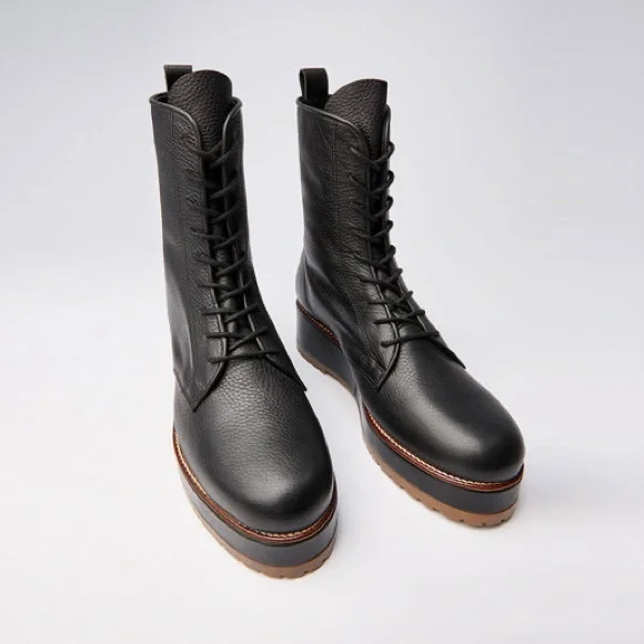 Reschia Rugged Boot RARE - Picture 1 of 5